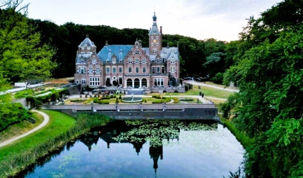 castle-xmas-landgoed-duinenkruidberg-02 2 castle-xmas-landgoed-duinenkruidberg-02 2