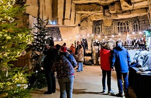 valkenburg-kerstmarkt-fluweelengrot-09